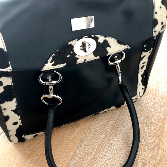 Designer Travel Bag by Jadavé - Picture 2 of 15